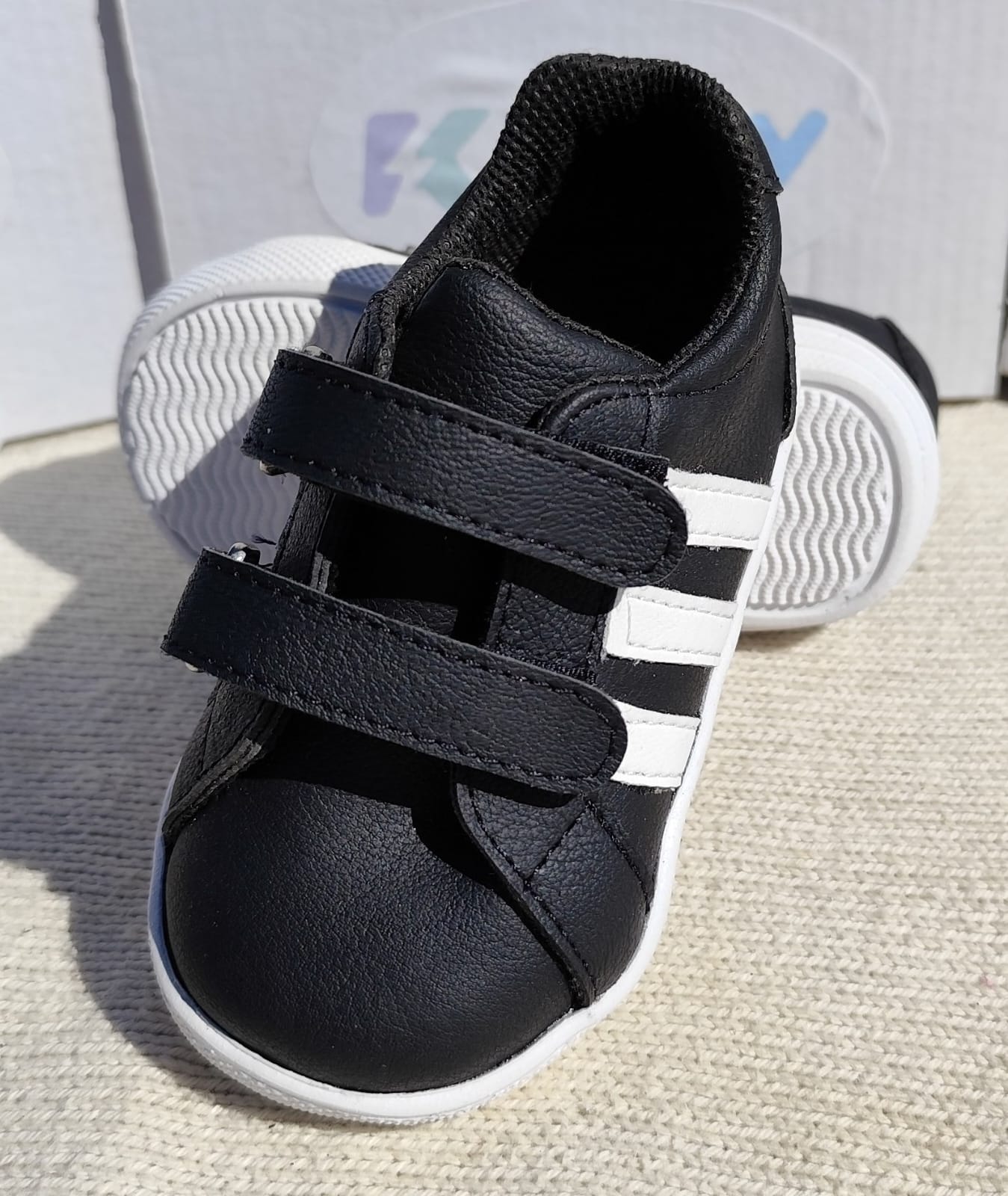 Zapatilla 105 Negro