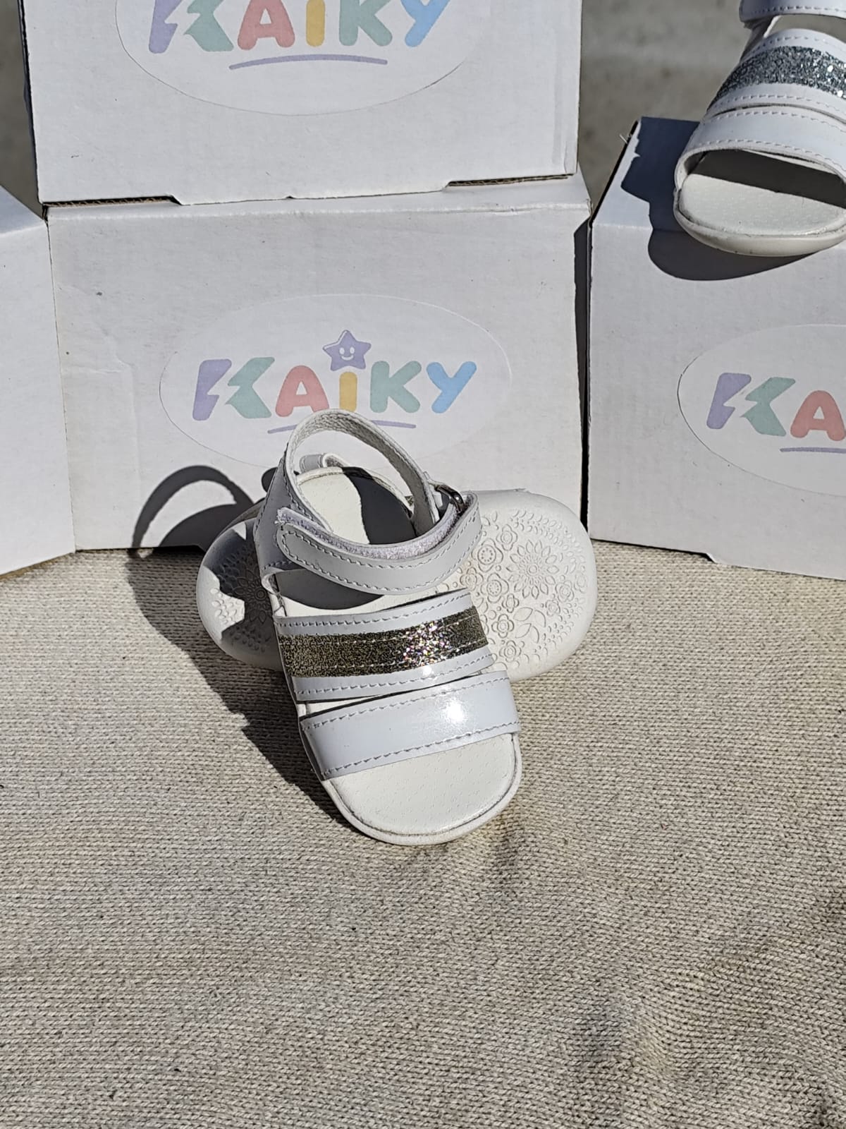 Sandalia 503 Blanco con Dorado